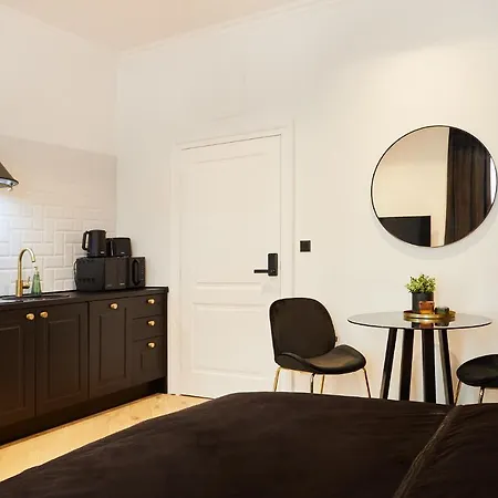 Apartment Pierrot & Pierrette Gajeva 6