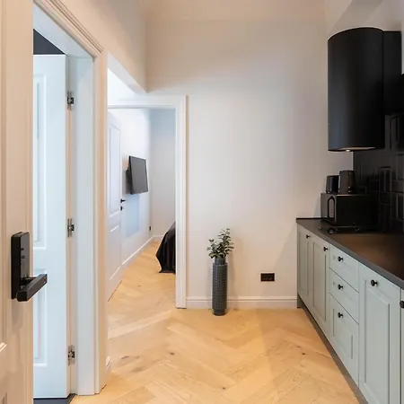 Pierrot & Pierrette Gajeva 6 Apartment